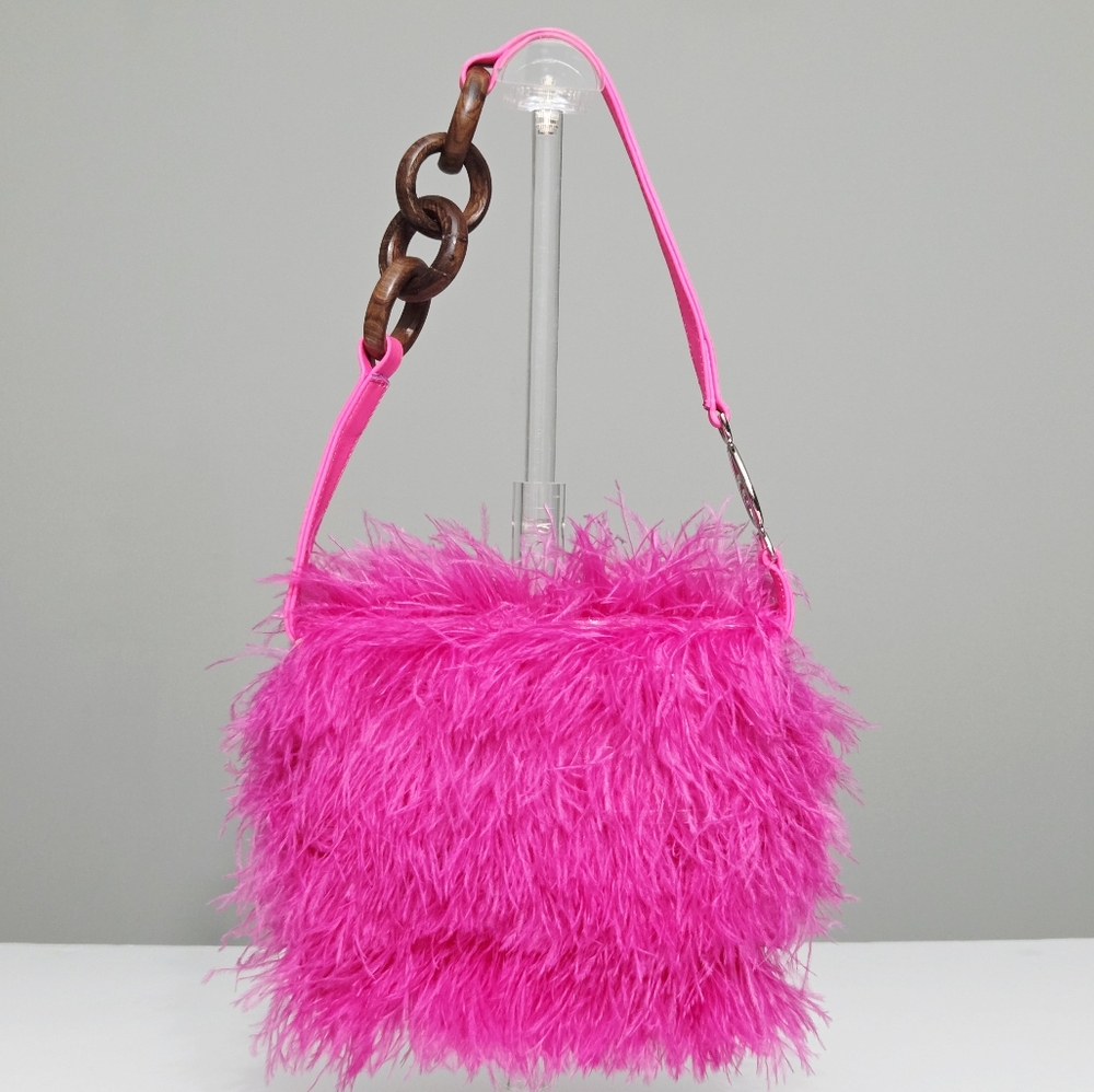 BROTHER VELLIES LIJADU OSTRICH FEATHER SHOULDER BAG IN HOT PINK - Picture 1 of 10